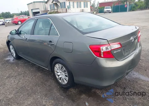 2012 Toyota Camry Le z USA, uszkodzony, nr VIN 4T1BF1FK4CU602270